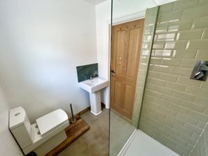 Photo 14- click for photo gallery